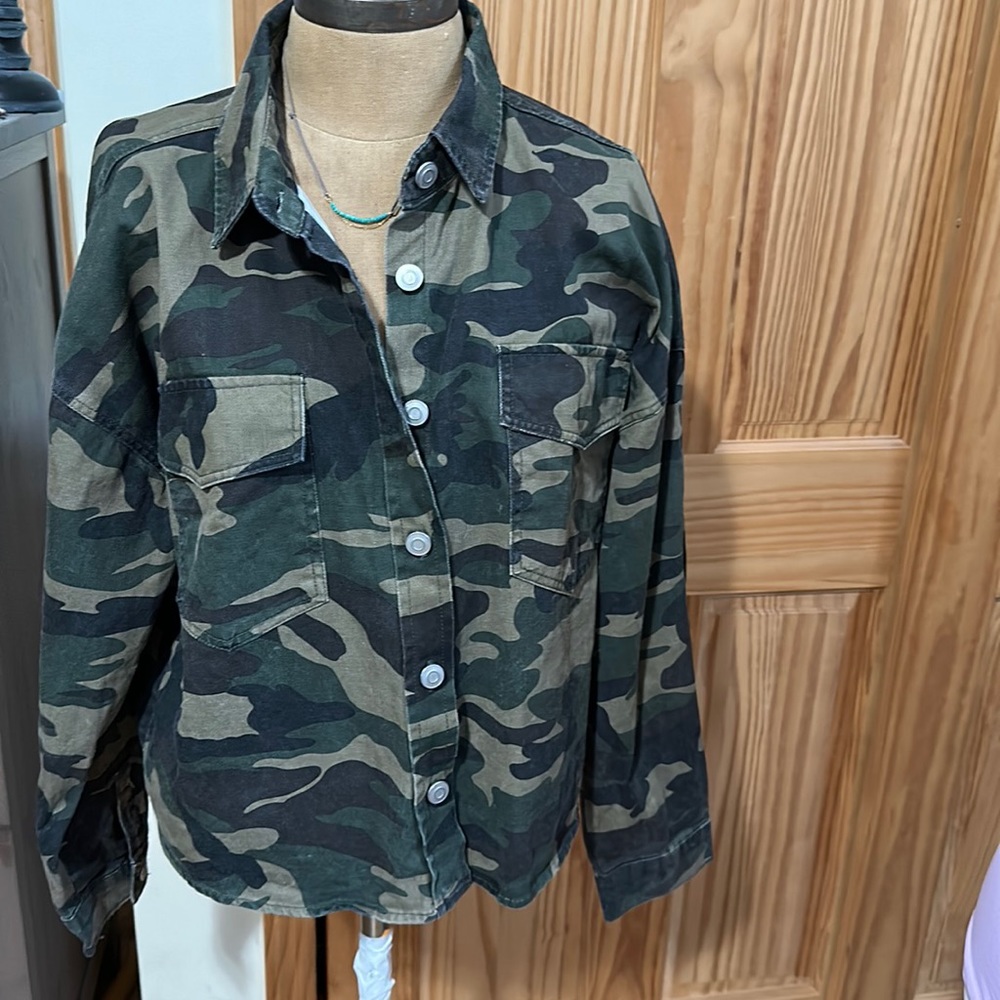 ACTIVE USA KHAKI CAMOUFLAGE CROP JACKET LARGE NEE NO TAG